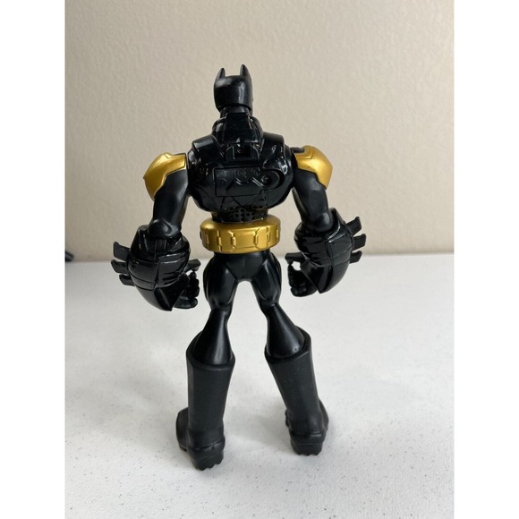Mattel BHD03 Battery Powered DC Comics Wing Warrior Batman 10" Action Figure - Picture 3 of 6